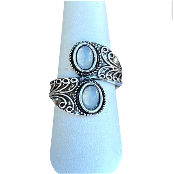 Jewelry - 🎉HP🎉Stunning dual white moonstones in silver statement ring size 8